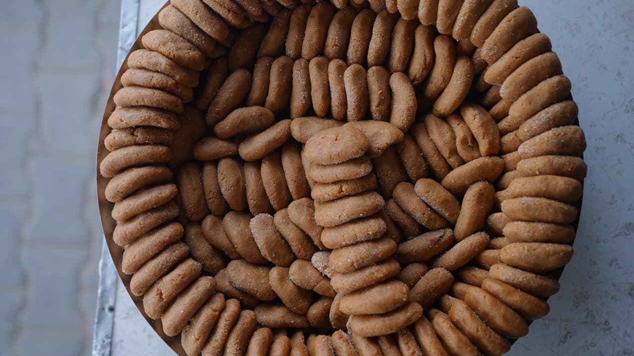 Lal Peda